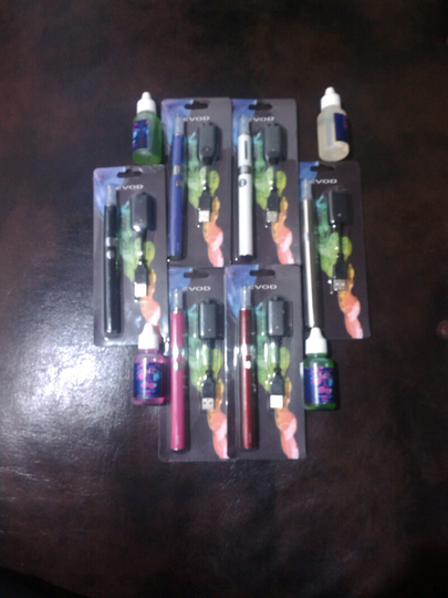 Personal Vaporizer / Vaping / Vapor Evod Pack 1100 mAh / Ejuice / Eliquid 30ml