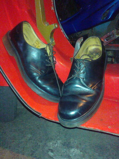 doc martens original shoes