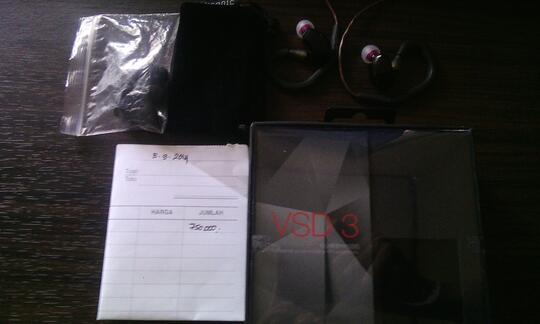 in-ear monitor (IEM) vsonic VSD3S, Bandung