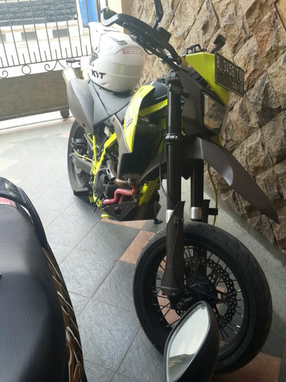 Dijual D-tracker X 250 tahun 2009 mulus ex ane