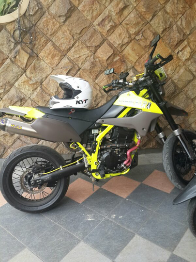 Dijual D-tracker X 250 tahun 2009 mulus ex ane