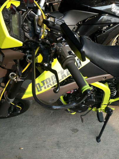 Dijual D-tracker X 250 tahun 2009 mulus ex ane