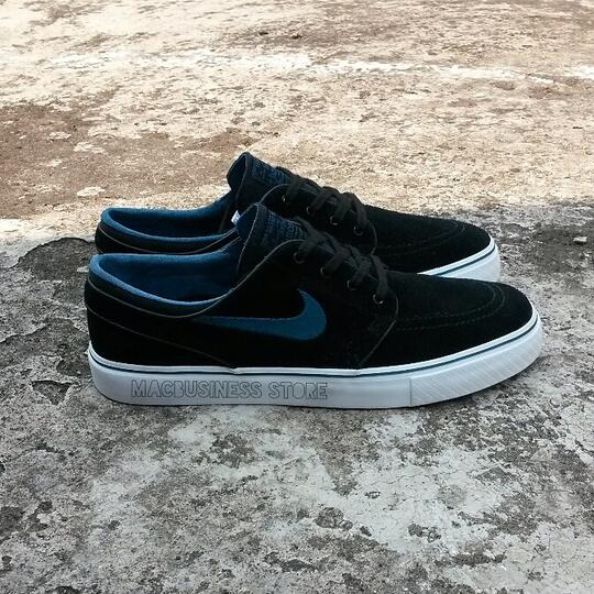 nike janoski suede