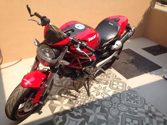 FS : DUCATI MONSTER 696 FULL ACC 2011 ITALY BUILT FULL PAPER