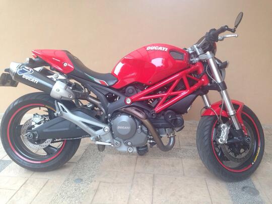 FS : DUCATI MONSTER 696 FULL ACC 2011 ITALY BUILT FULL PAPER