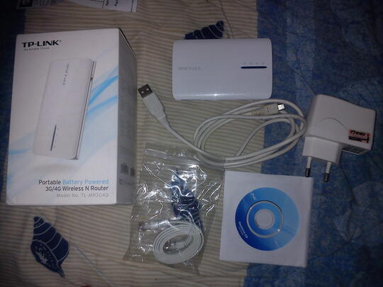 SONY Tablet S 32Gb Wifi SGPT112ID/S + TP Link Portable Battery Powered 3G/4G Wireless