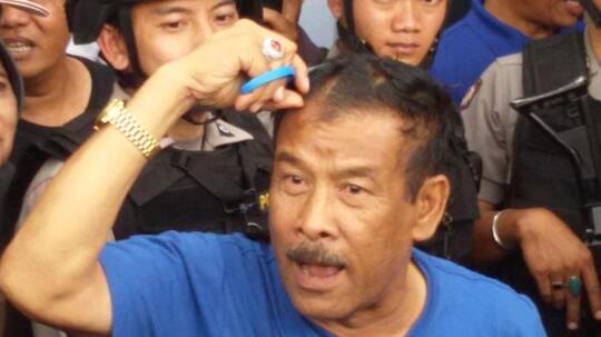 Akhirnya PERSIB Juara ISL 2014, dan "Dia" Harusnya Nikah Dengan Monyet