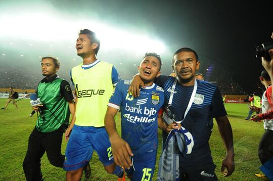 Akhirnya PERSIB Juara ISL 2014, dan "Dia" Harusnya Nikah Dengan Monyet
