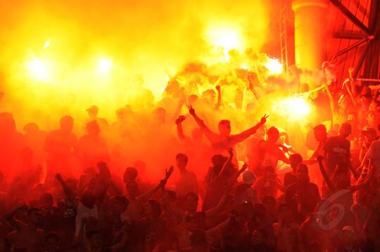 Akhirnya PERSIB Juara ISL 2014, dan "Dia" Harusnya Nikah Dengan Monyet