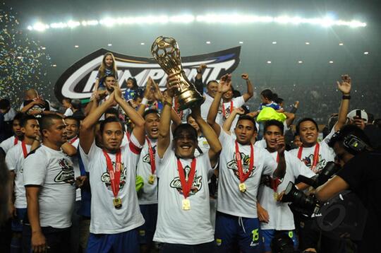 Akhirnya PERSIB Juara ISL 2014, dan "Dia" Harusnya Nikah Dengan Monyet