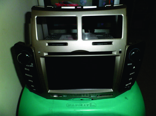TV MOBIL DOUBLE DIN SKELETON SKT S028 G BUILD IN GPS KHUSUS YARIS