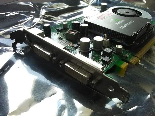 NVidia Quadro FX 1700 512MB DDR2 128bit (DirectX 10 - Shader 4.0) - support PCI-E 2.0