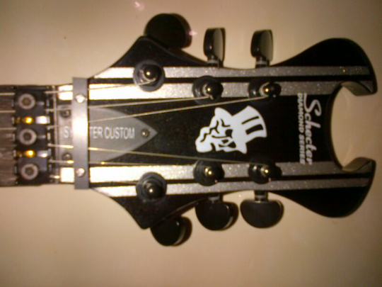Gitar Schecter Diamond Series (synyster gates)