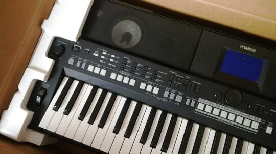 Keyboard - YAMAHA PSR-S650 - Mulus