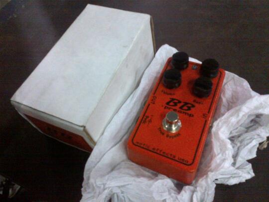 ibanez ts808 japan,xotic bb preamp & mb, mxr carbon copy, ditto looper