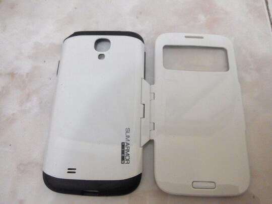 Spigen samsung S4 & SD card 32Gb class 10
