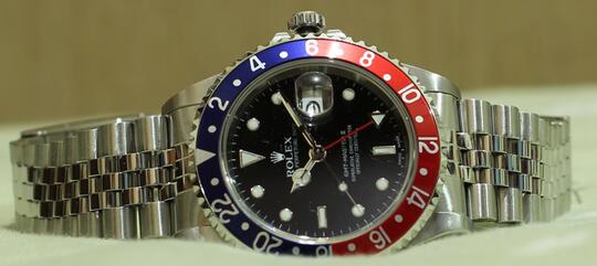 Terjual Rolex GMT Master II Pepsi Bezel 