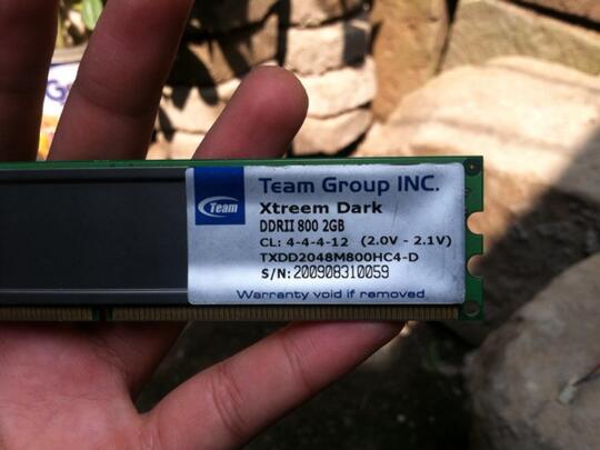 Team extream dark 2x2gb DDR2 Bandung