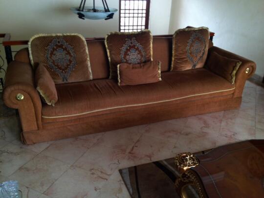 Terjual DIJUAL CEPAT Meja Da VINCI  SOFA  MEJA MARMER 