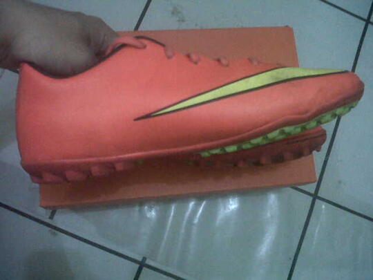 Terjual sepatu futsal nike mercurial, puma, adidas predito f5 size 41 ori  murah | KASKUS