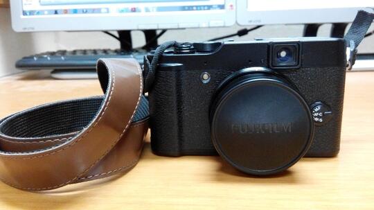 FUJI FILM X-10 KONDISI MEMUASKAN !! | DIJAMIN GANTENG!