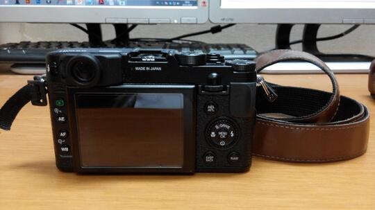 FUJI FILM X-10 KONDISI MEMUASKAN !! | DIJAMIN GANTENG!
