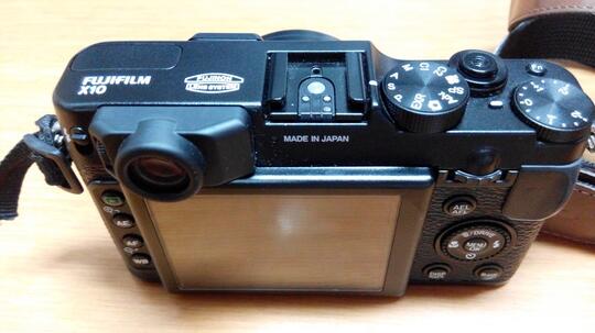 FUJI FILM X-10 KONDISI MEMUASKAN !! | DIJAMIN GANTENG!