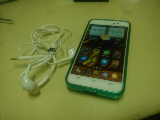 JIAYU G4S OCTACORE 1.66GHZ RAM 2GB CAMERA 13MP