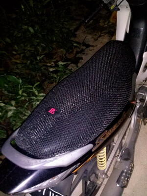Pelapis / sarung jok motor anti panas