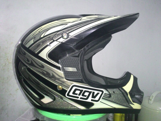 Terjual jual helm motocross/trail merk 