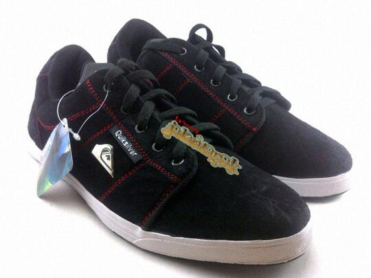 terjual jual sepatu converse ripcurl quiksilver dc terjual jual sepatu converse ripcurl quiksilver dc
