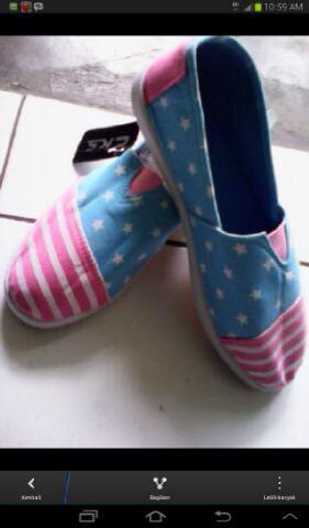 sepatu flatshoes rainbow bandung