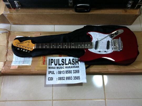 fender mustang mg69