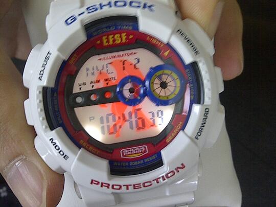 Casio G-Shock Gundam 35th anniversary GD 100 RX-78 Mobile Suit