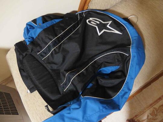 jaket motor dengan pelindung merk alpinestars mulus semarang