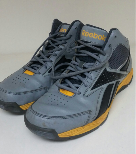 sepatu basket reebok