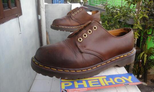 oxblood mary janes