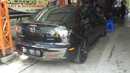 jual mobil mazda 3