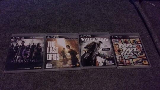 PS3 SLIM 120GB PLUS GAME