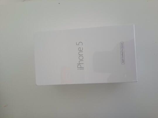 Iphone 5 32gb white new BNIB cod pontianak murah