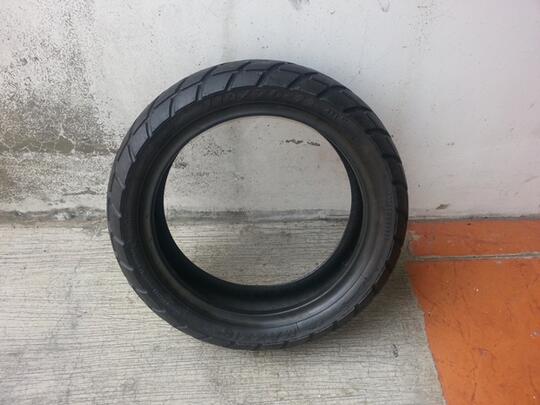 Ban 11 Piaggio Maxxis 110/70