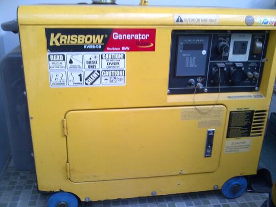Genset Krisbow KW26-08 (5 kVA )Diesel Silent