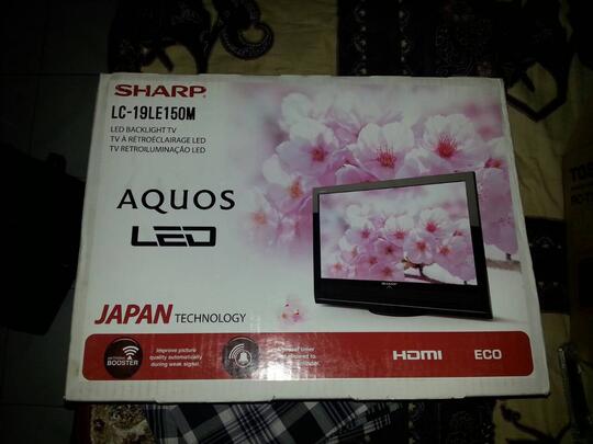 WTS LED TV Sharp Aquos 19 inci model LC-19LE150M AQUOS cod bandung bdg