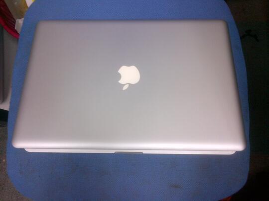 Apple macbook pro core i7 15inch