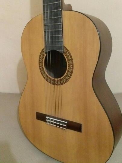 DIJUAL GITAR YAMAHA CLASSIC C 315