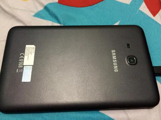 GALAXY TAB 3 3G WIFI, SECOND LIKE NEW!