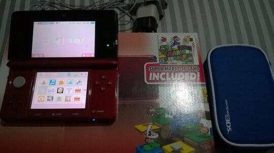 wts 3ds flame red non xl mulus like new.