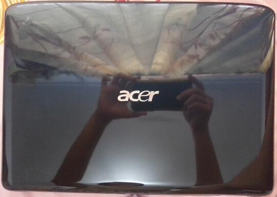 JUAL Notebook Acer Aspire 4530 RAM 2GB Dual Core RM-74 96% Mulusss