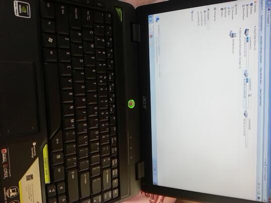 JUAL Notebook Acer Aspire 4530 RAM 2GB Dual Core RM-74 96% Mulusss