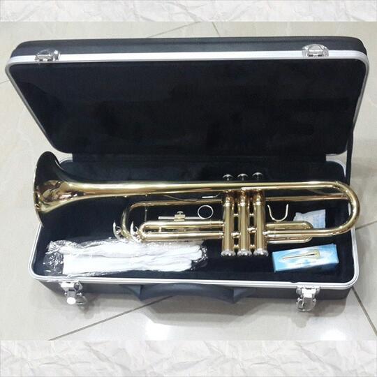 Jual Trumpet, Saxophone alto, tenor, sopran merk Ostrava With Hardcase